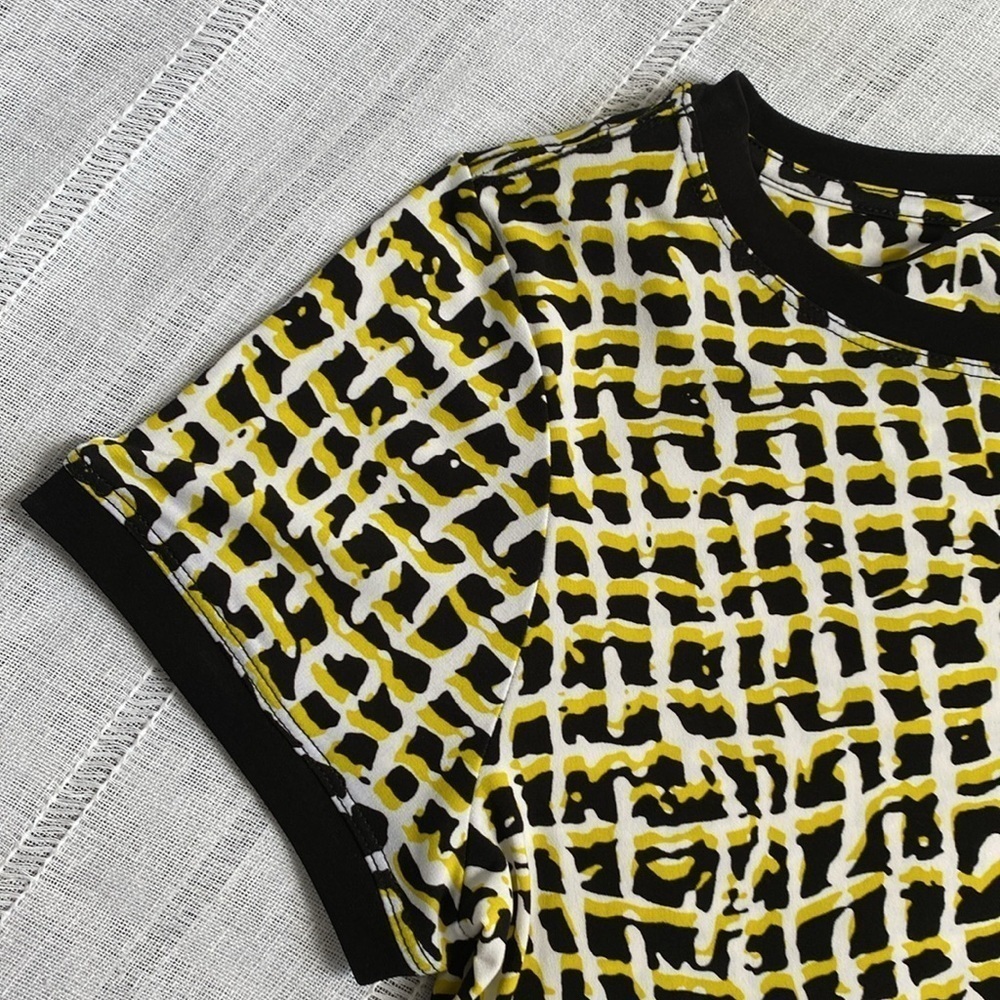 Calvin Klein NWT patterned citron t-shirt dress. - Picture 12 of 12